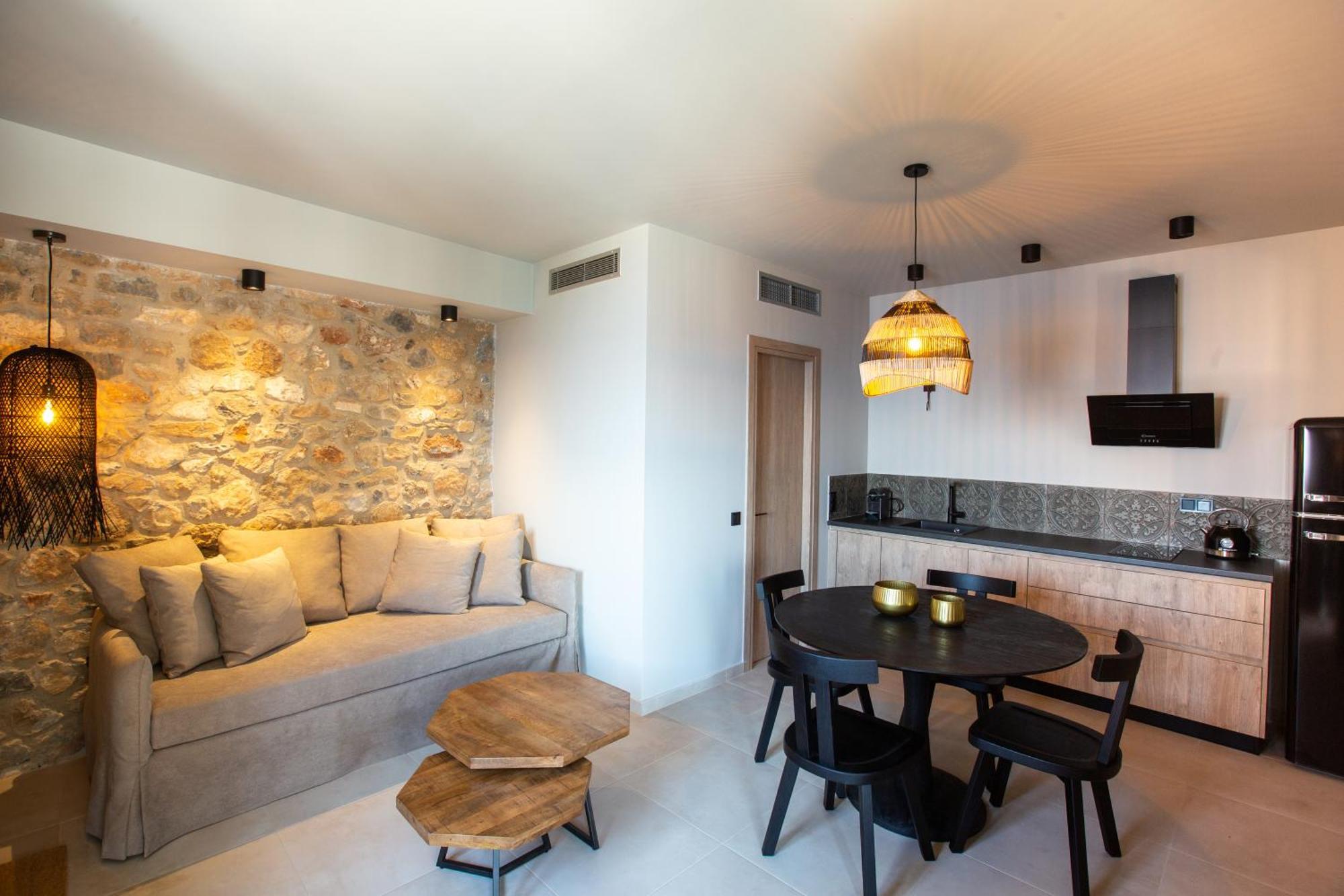 Orithyia Prime Living Villa Каламата Екстериор снимка
