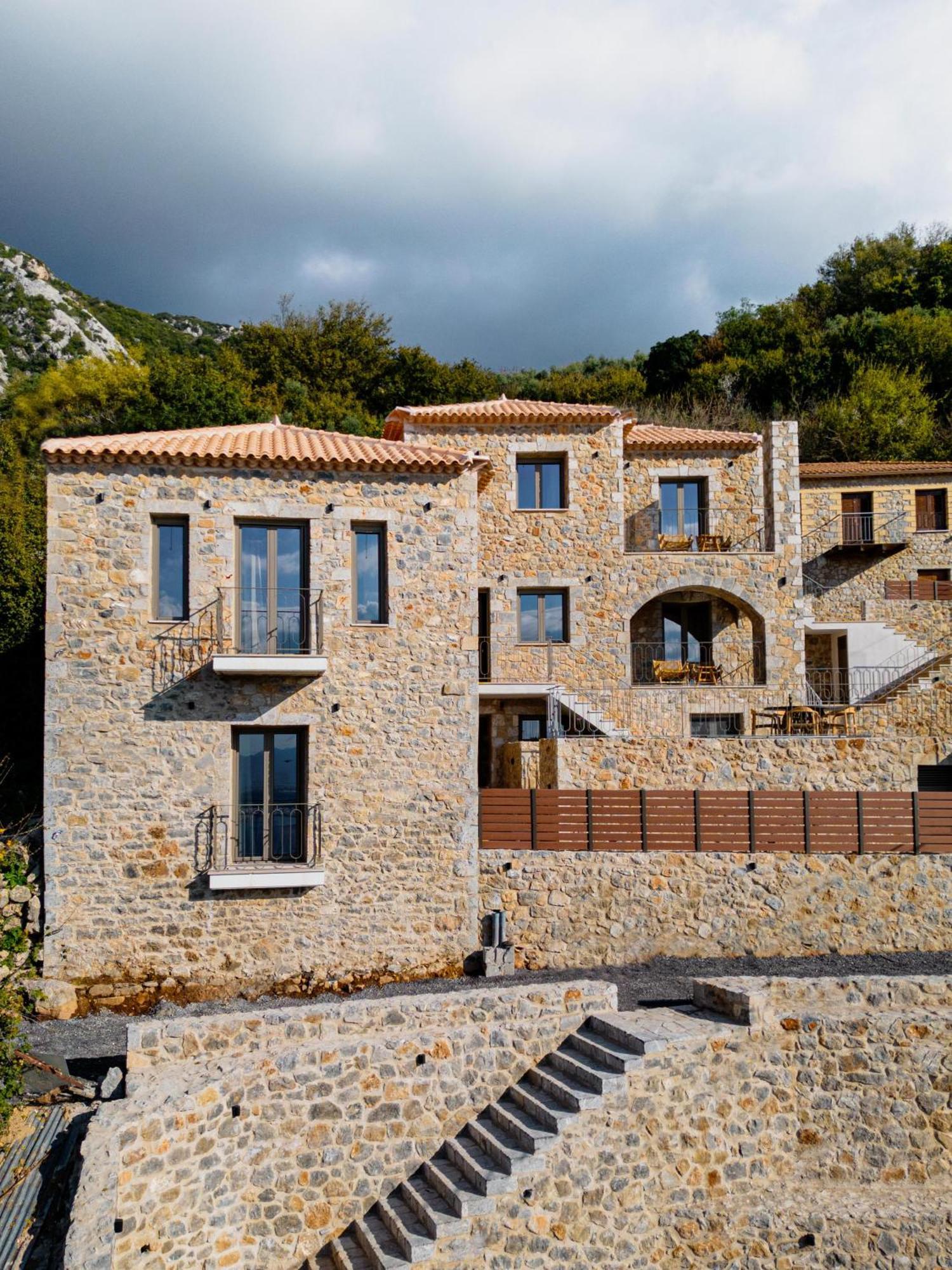 Orithyia Prime Living Villa Каламата Екстериор снимка