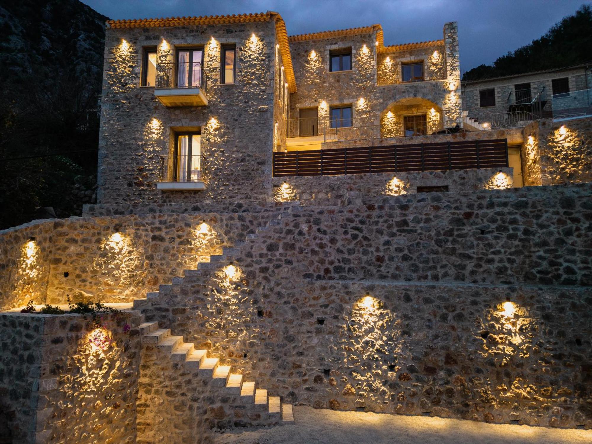 Orithyia Prime Living Villa Каламата Екстериор снимка