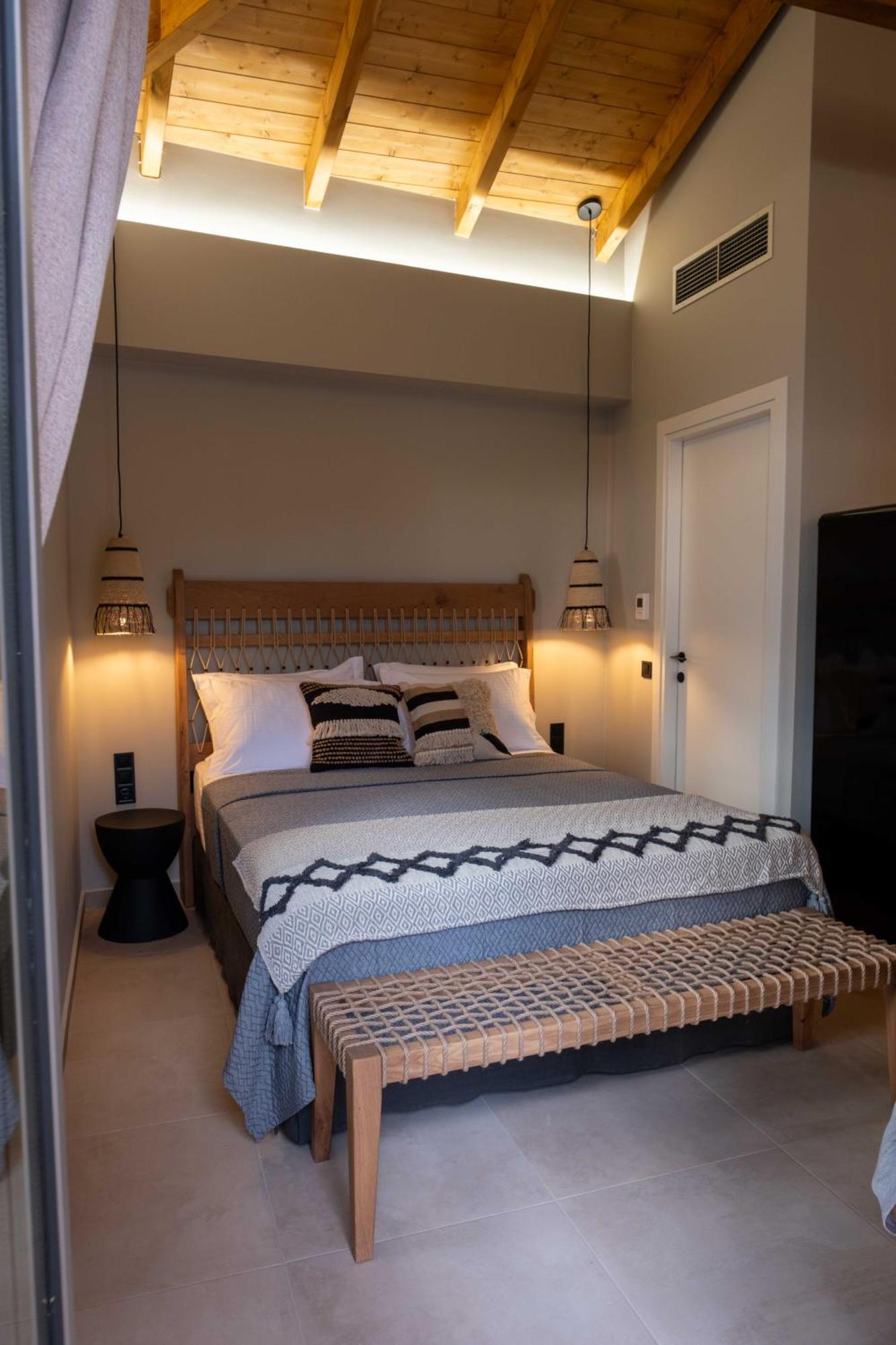 Orithyia Prime Living Villa Каламата Екстериор снимка